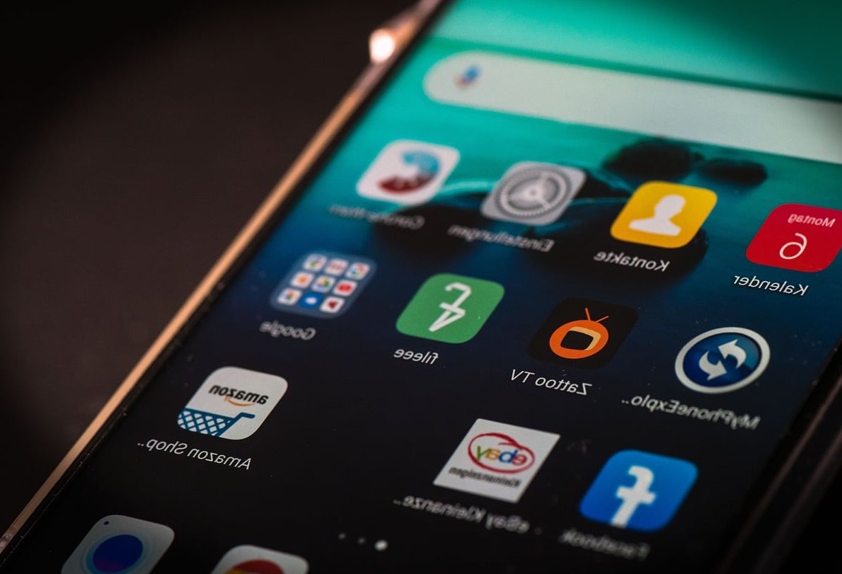 social media crisis smartphone
